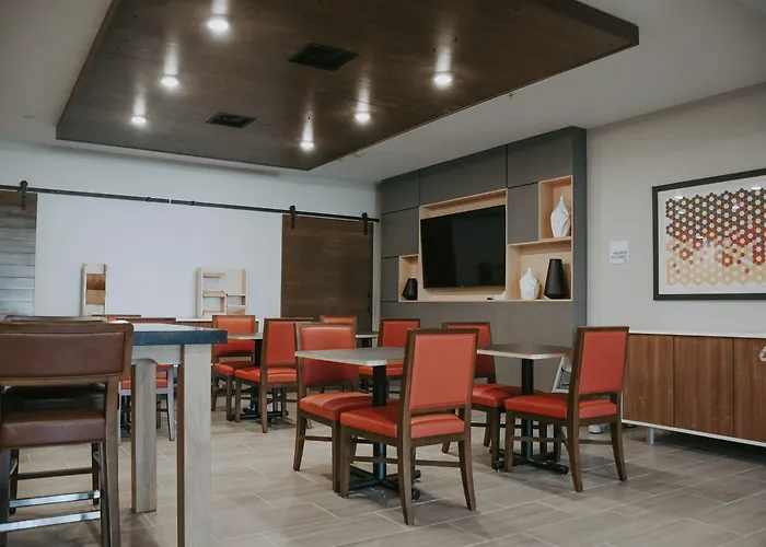 Holiday Inn Express Hotel & Suites Lincoln South By Ihg