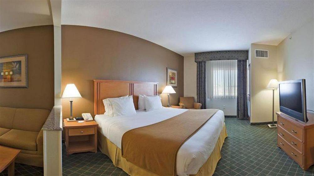 Express & South By Ihg Hotel