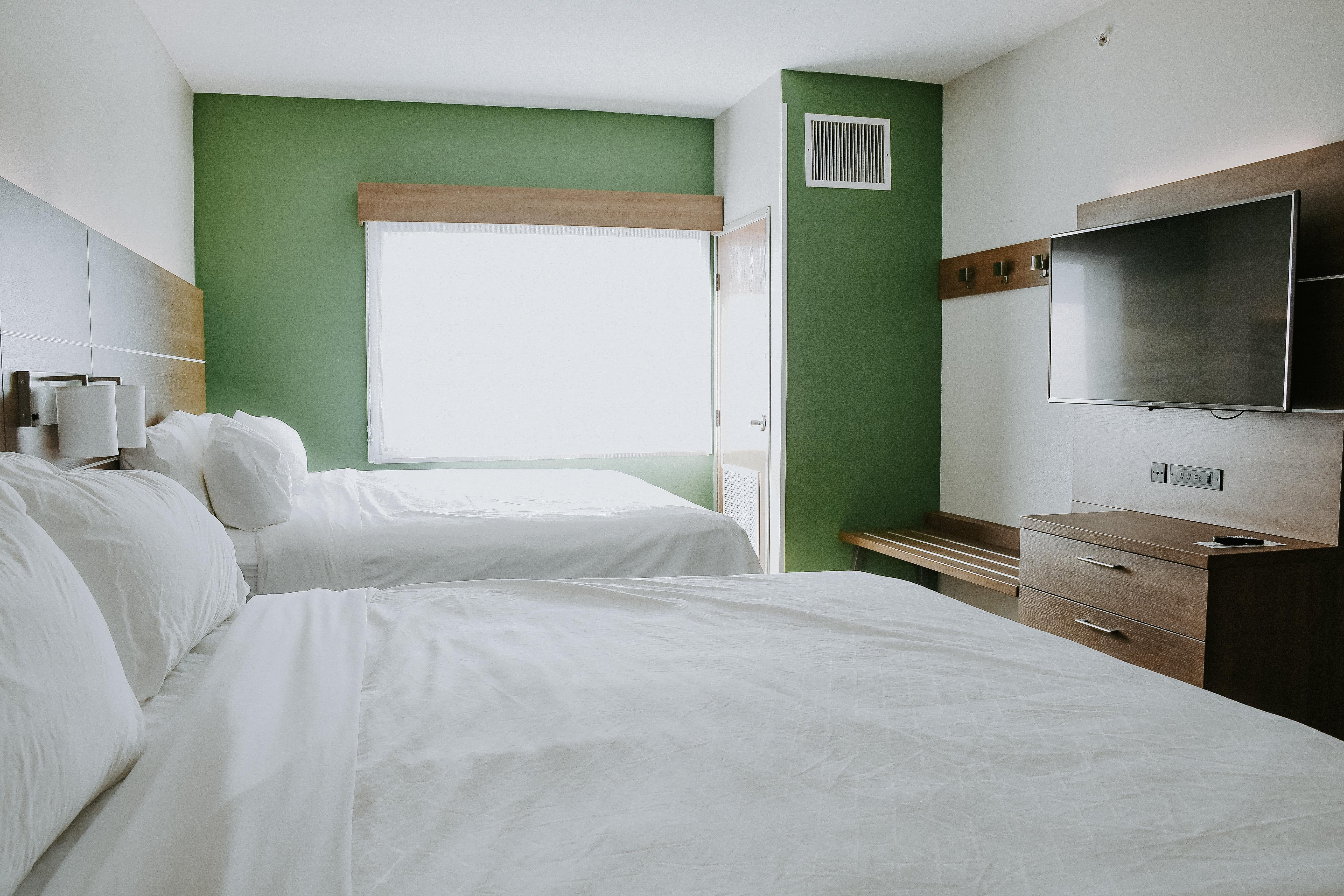 Express & South By Ihg Hotel Lincoln