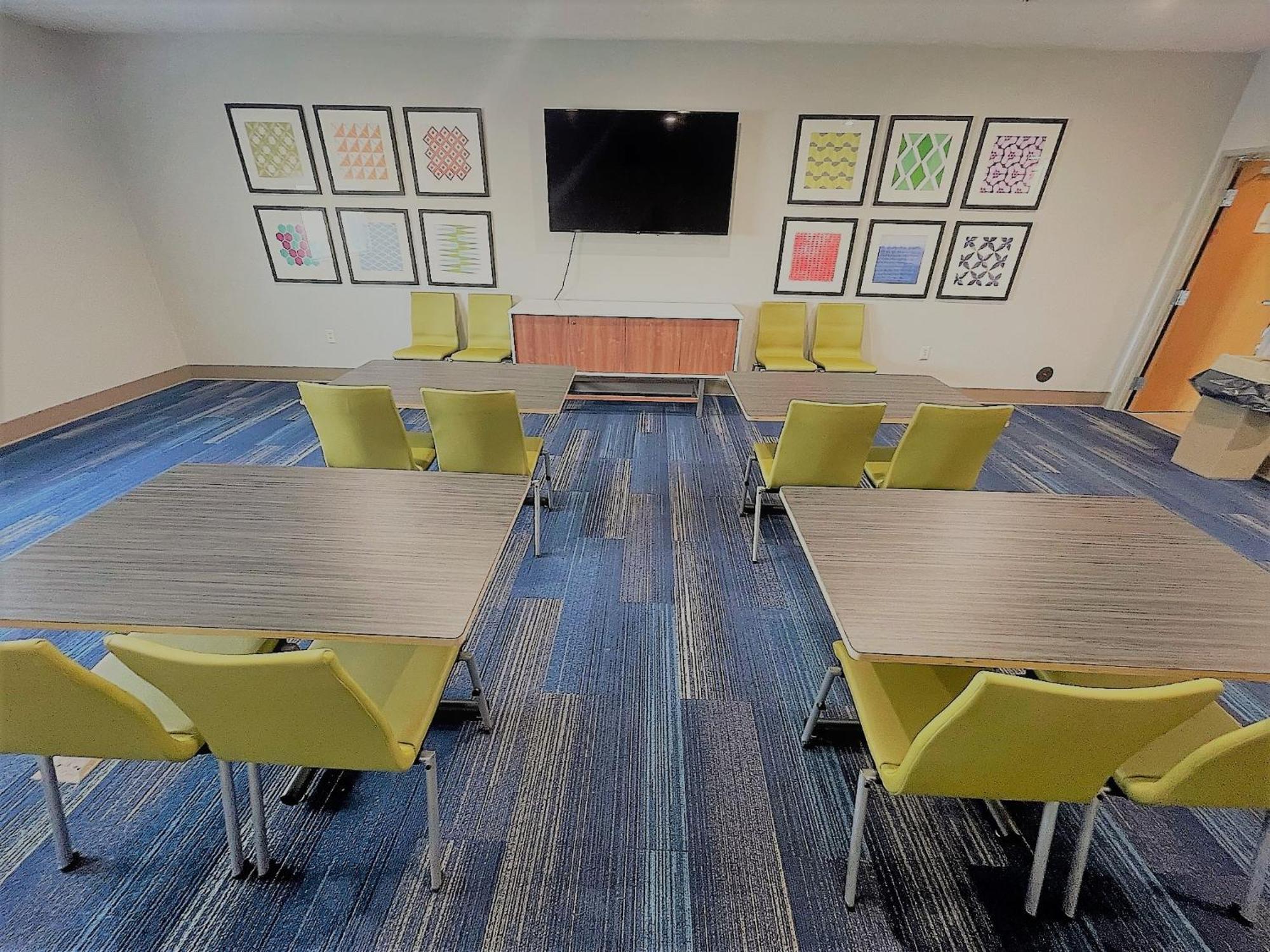 Express & South By Ihg 2* Lincoln