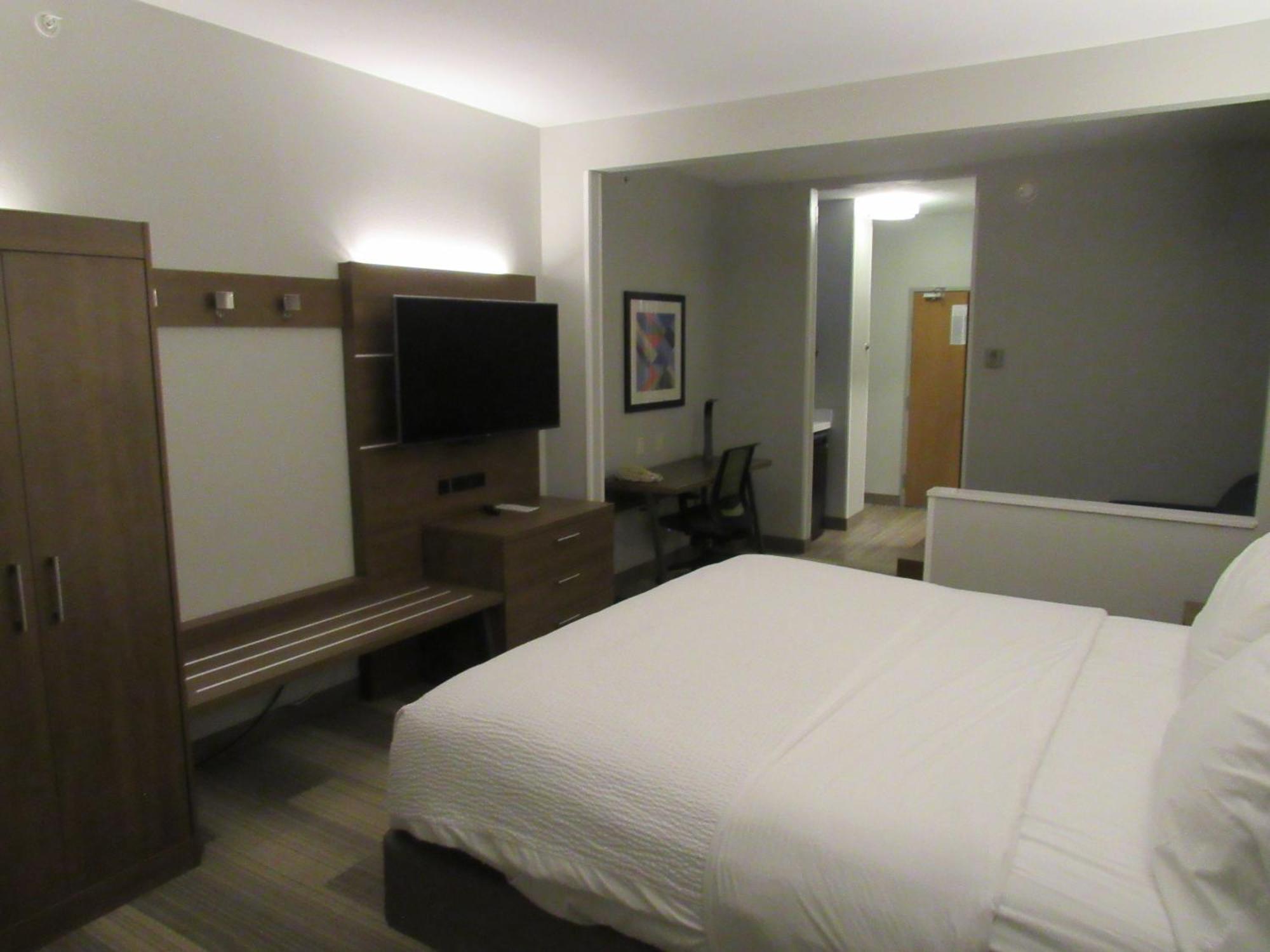 Hotel Express & South By Ihg 2*