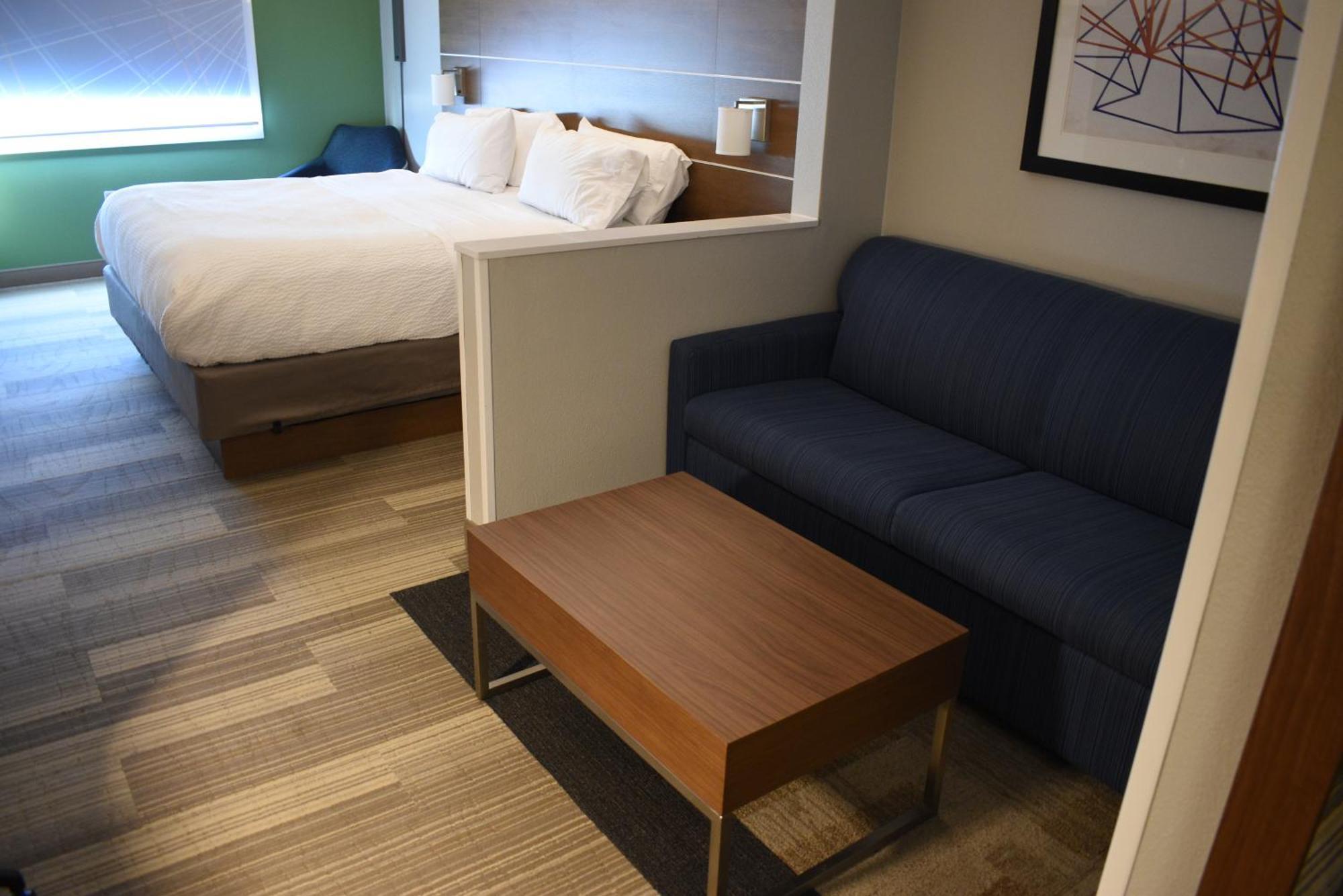 Hotel Express & South By Ihg 2*