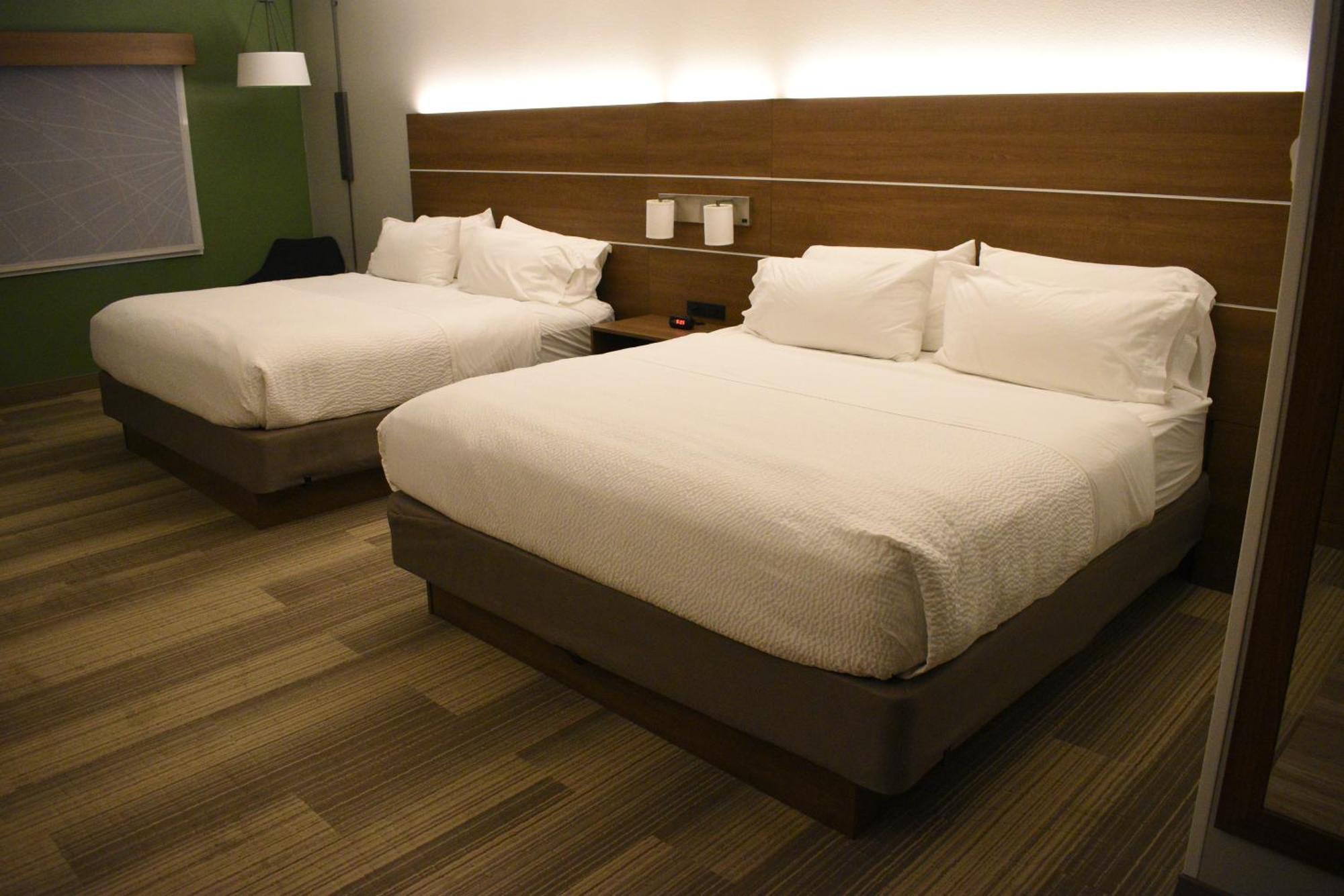 Express & South By Ihg 2* Lincoln