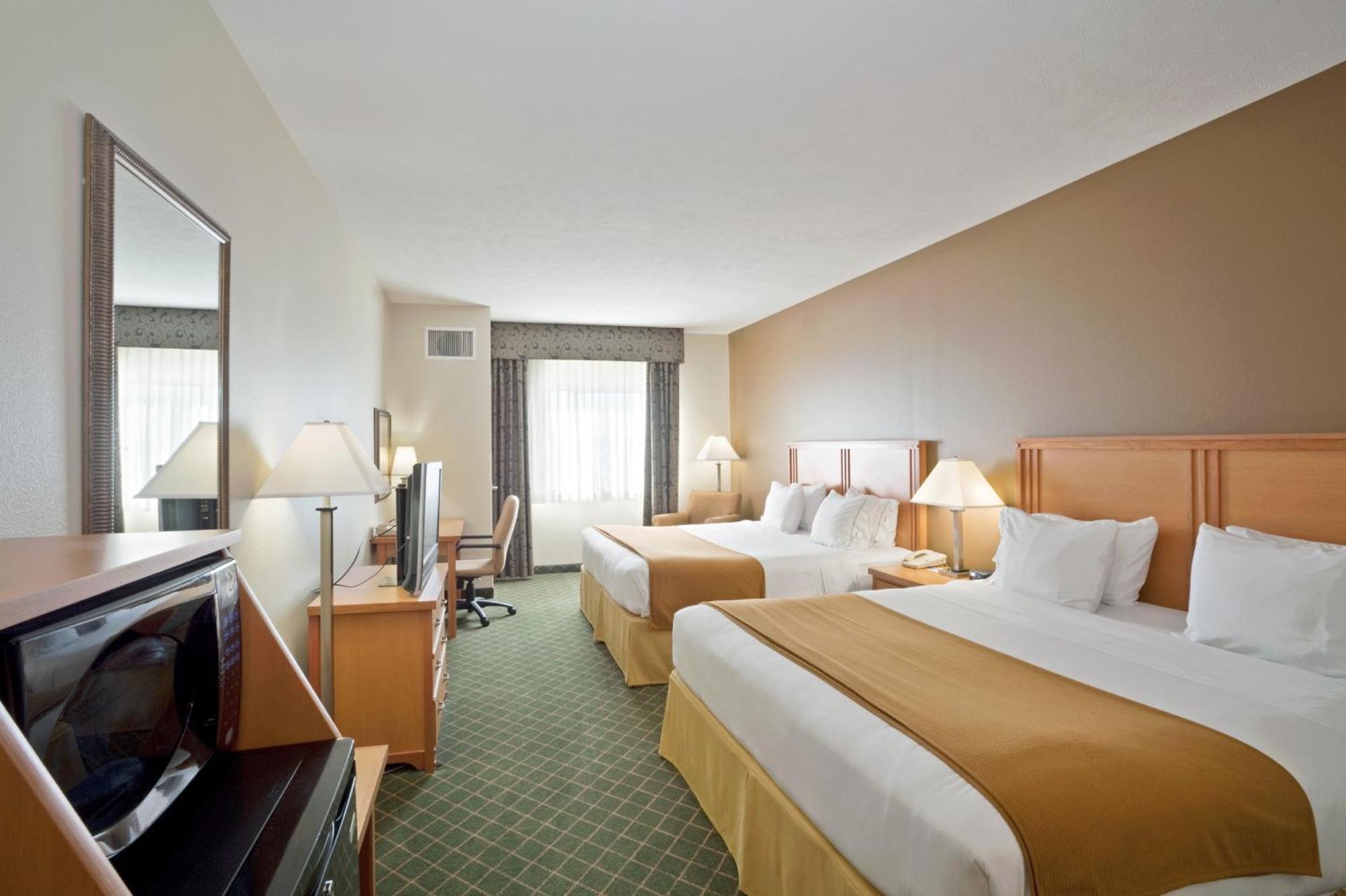 Hotel Express & South By Ihg 2*